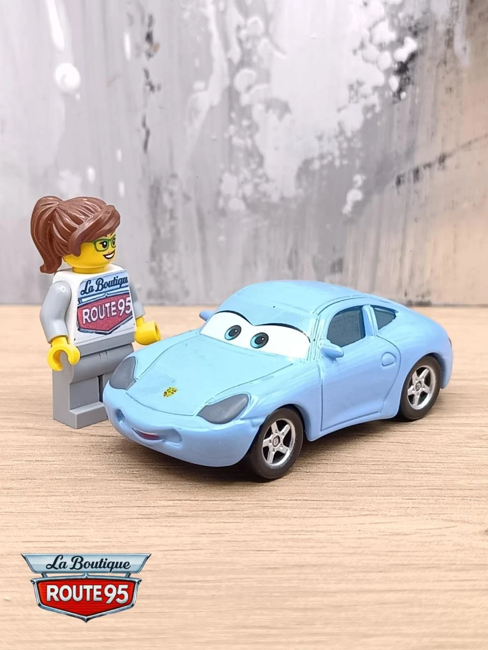 Voiture Cars Sully - Jouet neuf (CES13)